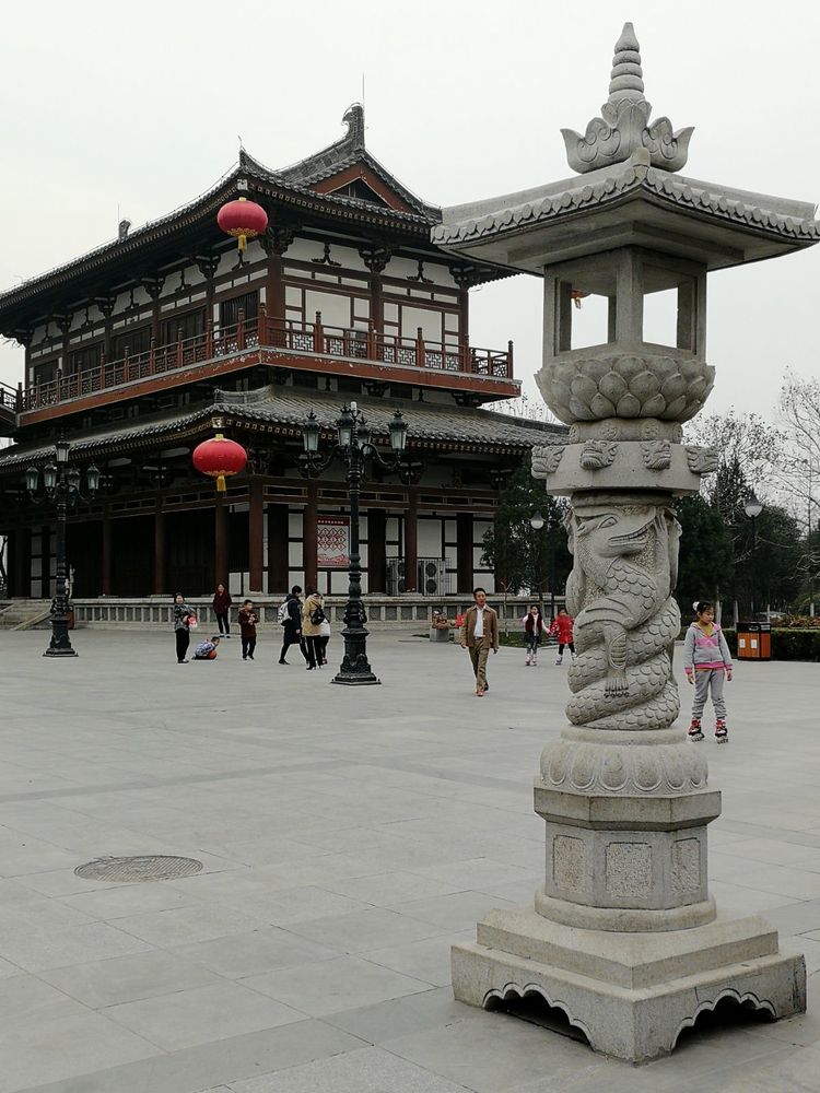 寺廟石燈 寺廟石燈